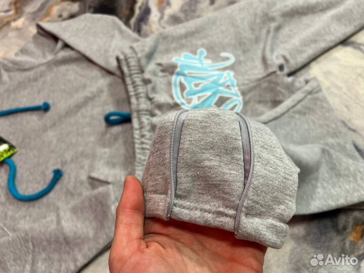 Спортивный костюм Syna World