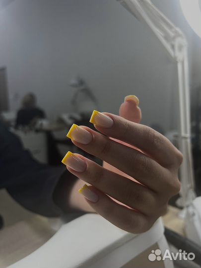 Мастер маникюра и smar педикюра