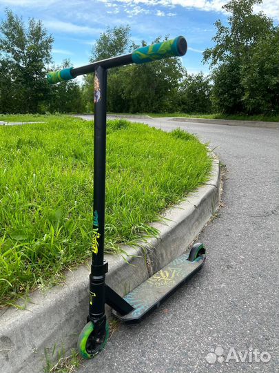 Трюковой самокат