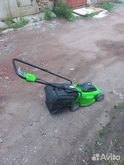 Газонокосилка электрическая