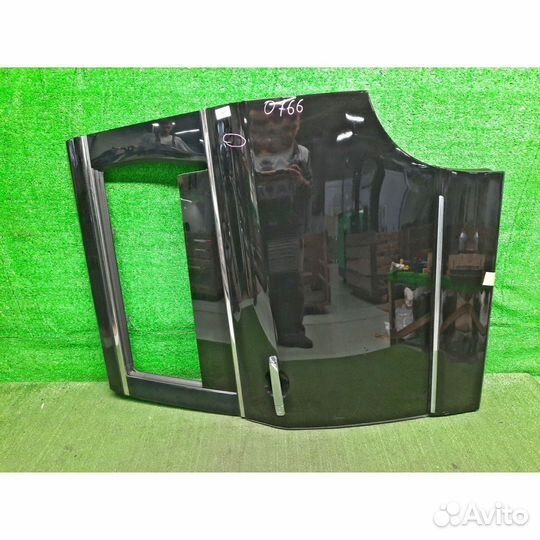 Боковая дверь nissan elgrand E52 2010