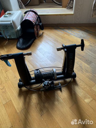 Велостанок btwin 300 (decathlon)