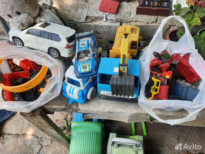 Игрушки для мальчика пакетом