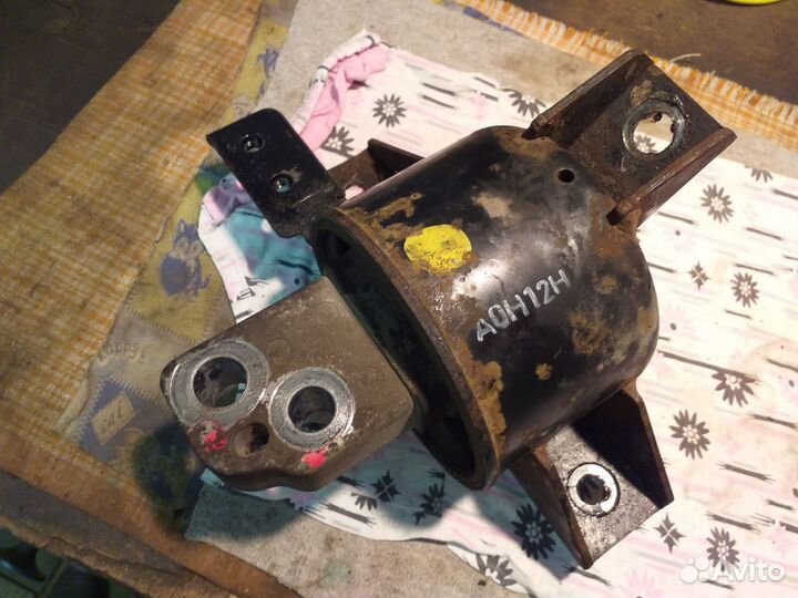 Опора двс левая для Киа Рио 2 JB