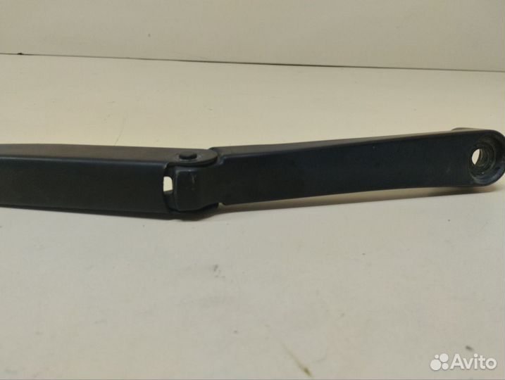 Поводок стеклоочистителя передний правый Chevrolet