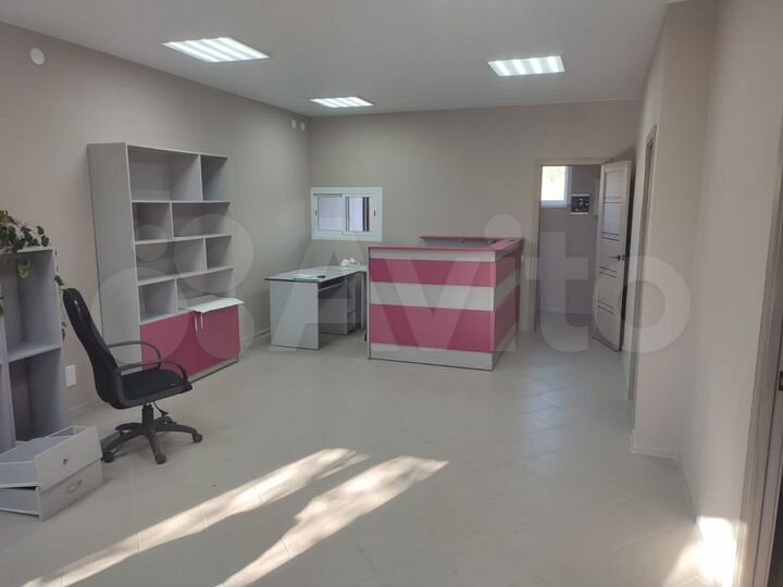 Свободного назначения, 682.7 м²