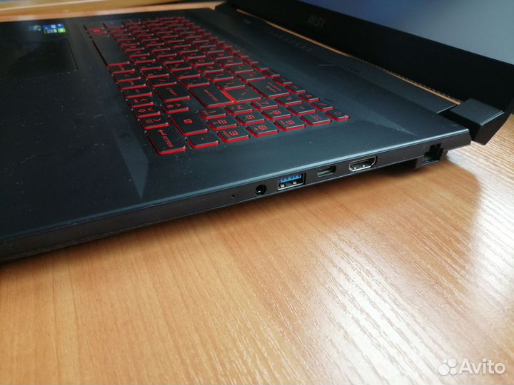 17.3 Ноутбук игровой MSI Catana GF76