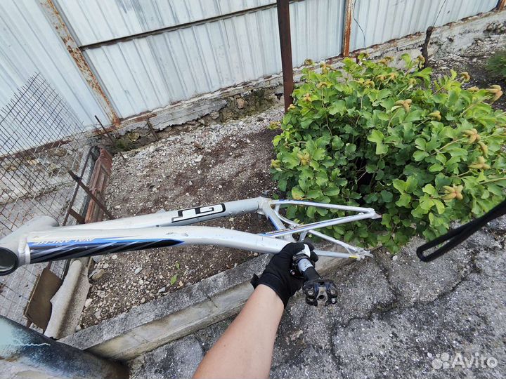 Продам раму gt avalanche 2.0 S 26 колёса