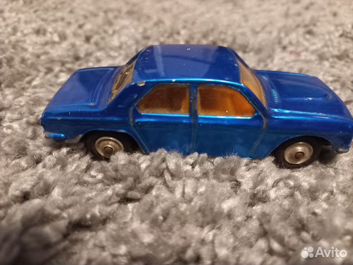 Модель автомобиля Волга Газ 24 1:43