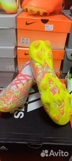 Футбольные бутсы adidas predator freak+fg