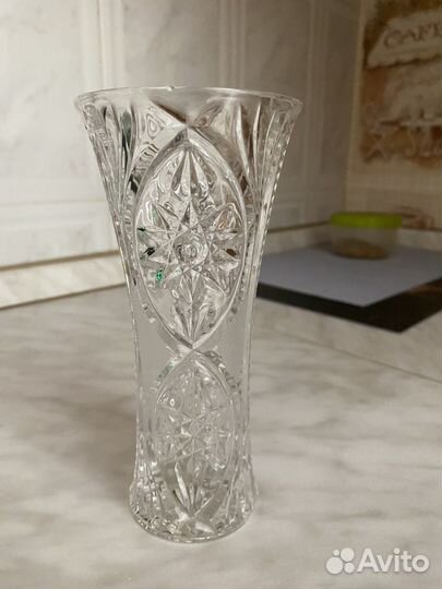 Хрустальная ваза