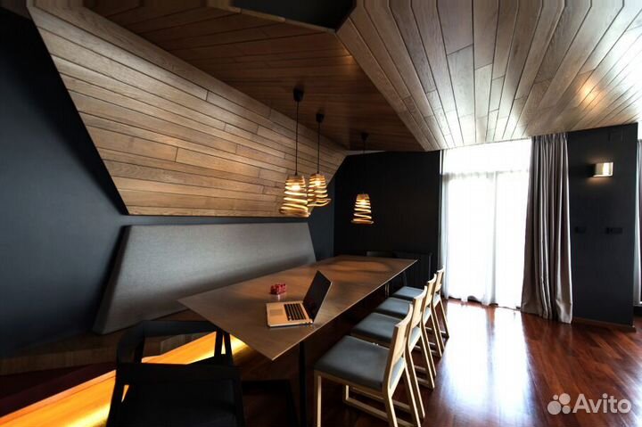 Деревянный потолок из массива дерева