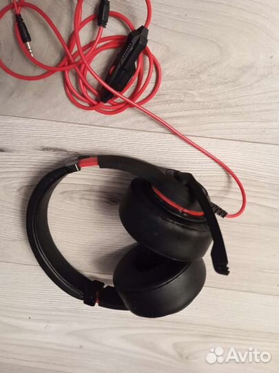Игровые наушники с микрофоном