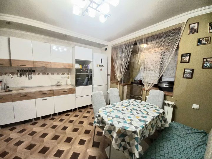 3-к. квартира, 755 м², 1/5 эт.