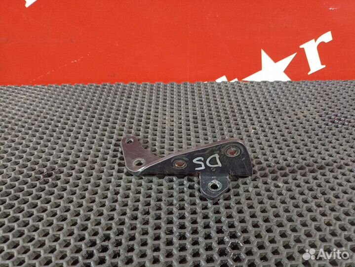 Кронштейн электромагнитного клапана