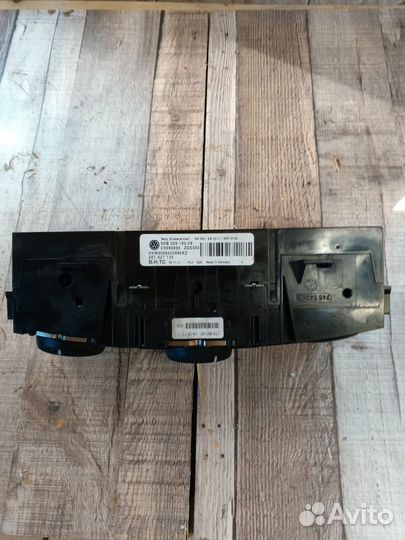 Блок управления климатом Volkswagen Crafter 2.0л