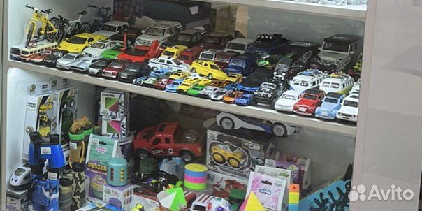 Игрушка машинка железная