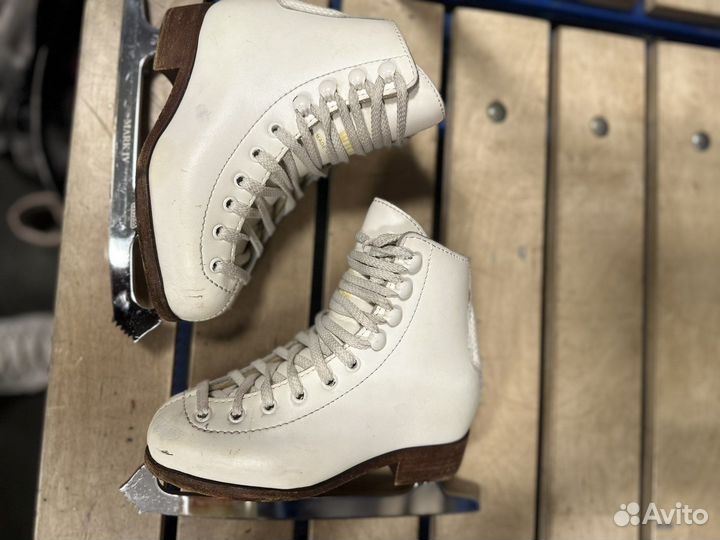 Фигурные коньки wifa 28,лезвия mark IV
