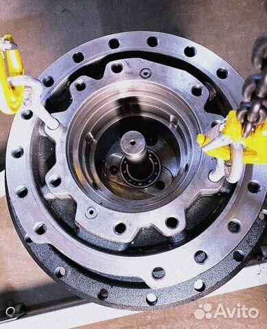 Бортовой редуктор Hitachi ZX240-3G 9233692