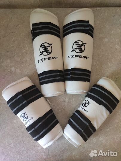 Защита предплечья (М), защита голени (S)