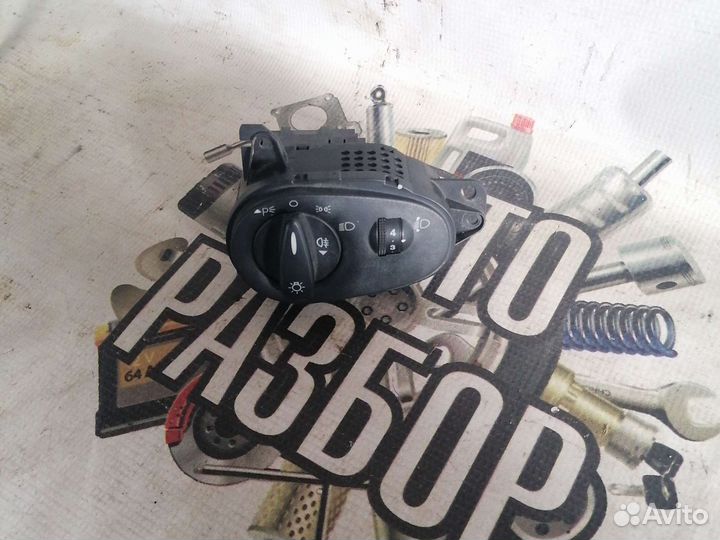 Блок света фар на Ford focus 1