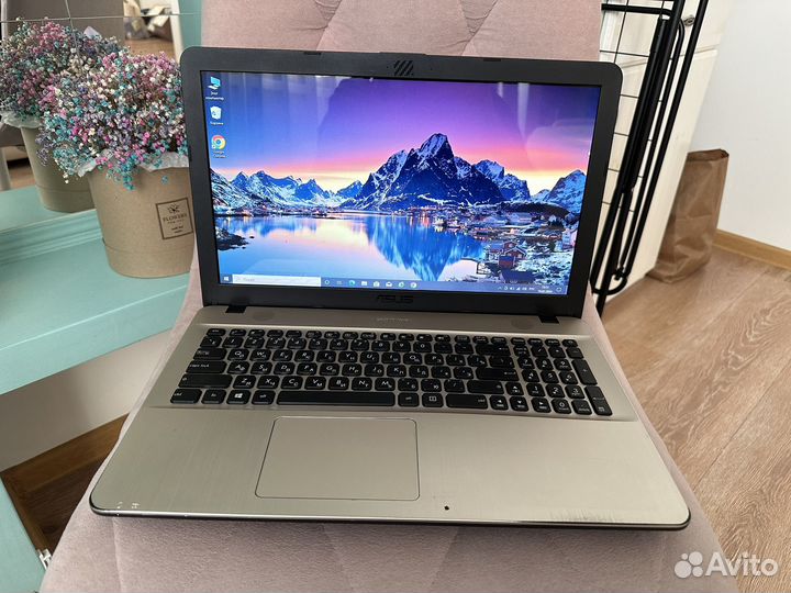 Очень быстрый ноутбук Asus intel/SSD/810m