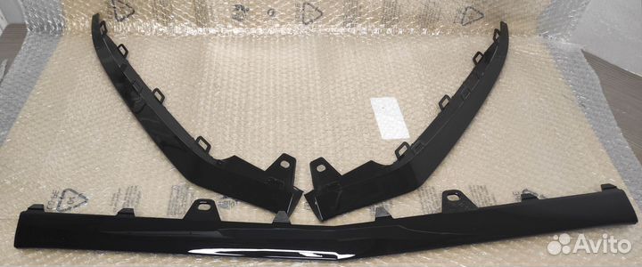 Спойлер бампера хром w212