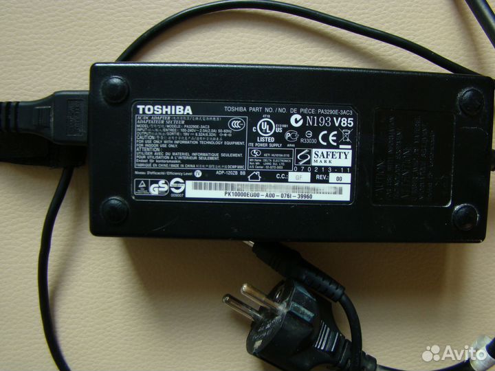 Адаптер/блок питания для ноутбука: 19V; 6,3А