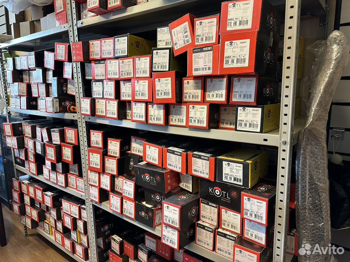 Магазин автозапчастей