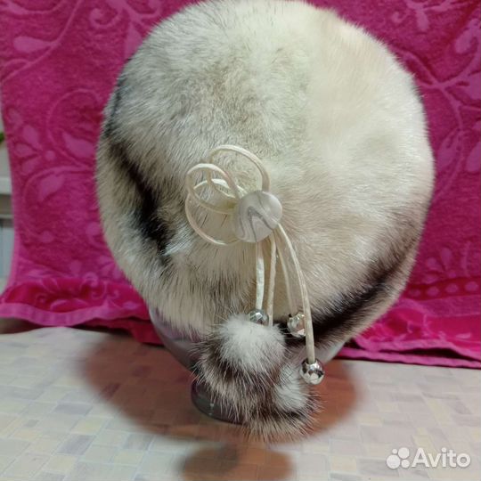 Берет женский норковый