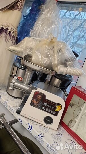 Мясорубка электрическая redmond