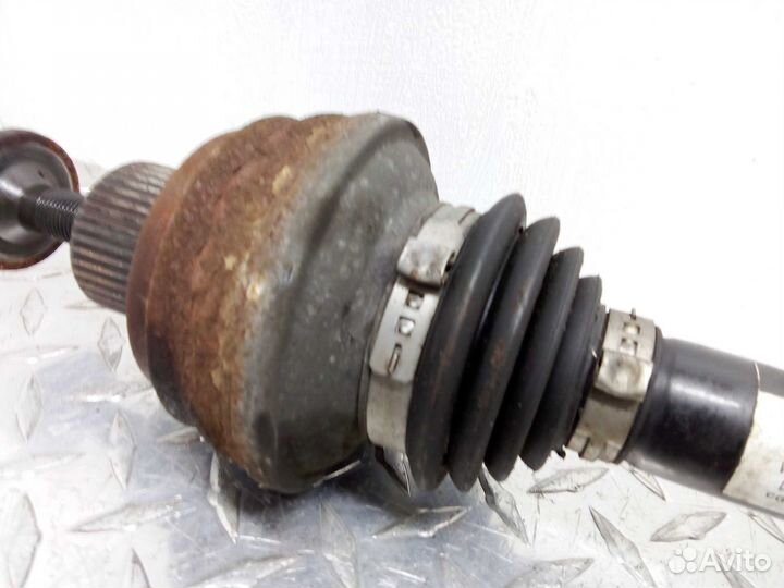 Полуось задняя правая Audi A8 D4 8R0501203C