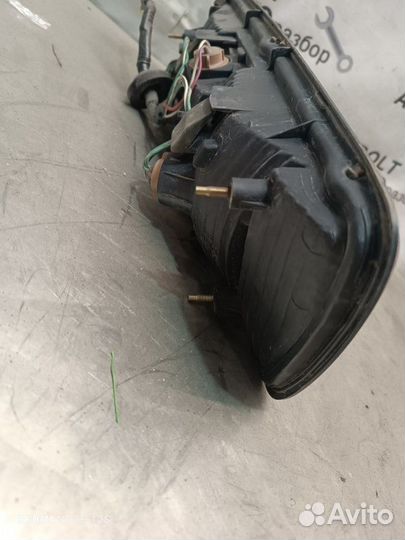 Фонарь (стоп-сигнал) задний левый Toyota Mark Ii