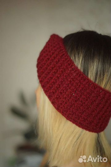 Повязка на голову вязаная бордовая