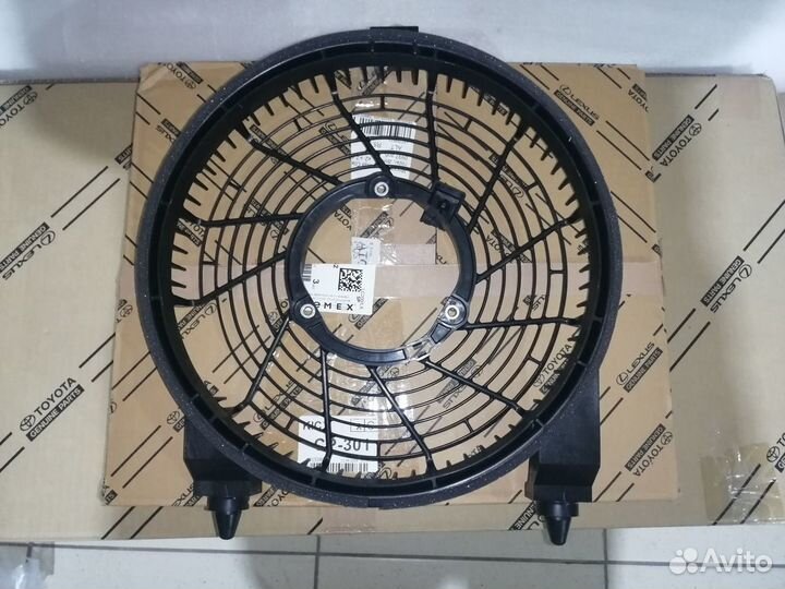Кожух вентилятора AC Toyota Land Cruiser 200