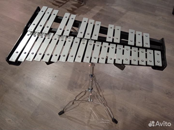 Стойка для колокольчиков глекеншпиля или пэда