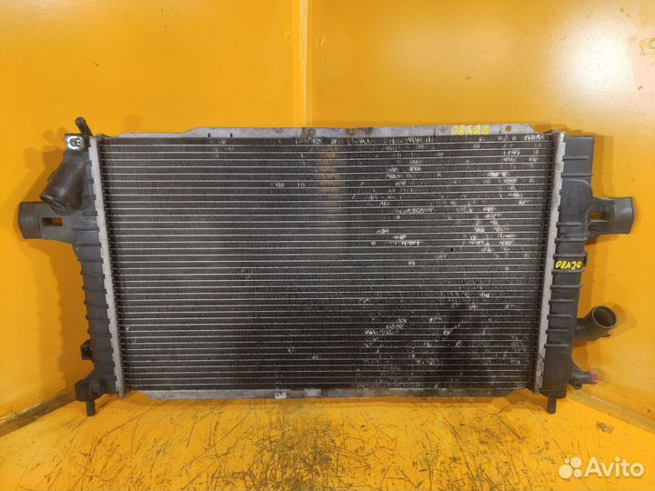 Радиатор основной для Opel Zafira B 2005-2012