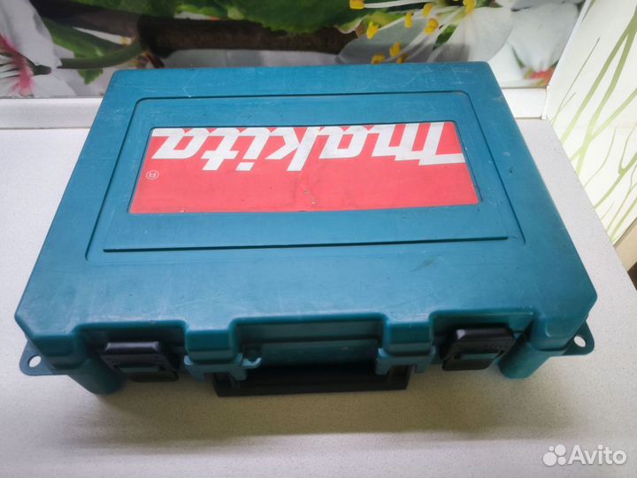 Makita 6347 dwae +3 АКБ, дрель-шуруповерт