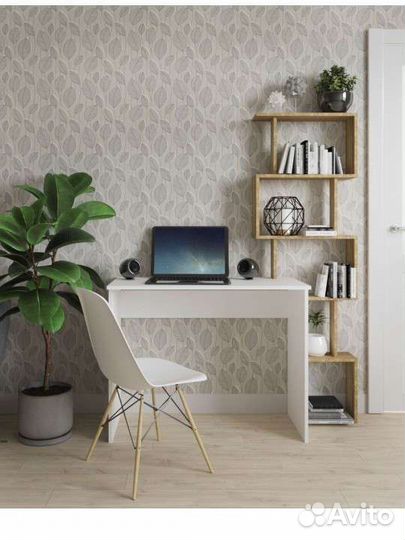 Письменный стол