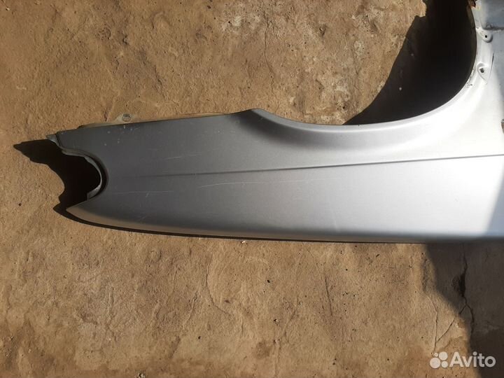 Крыло переднее правое ваз 2114 цвет Снежн. Корол-а