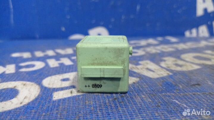 Реле Bmw E60 седан M54B30 2005