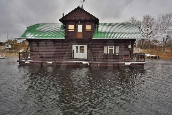 Дом 100 м² на участке 1 сот.