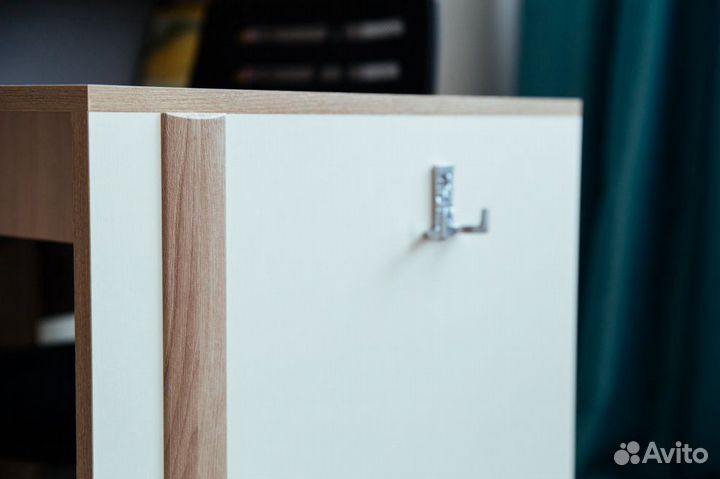 Стол компьютерный