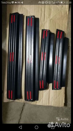 Накладки на пороги Лада Веста