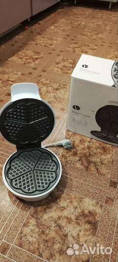 Электрическая вафельница