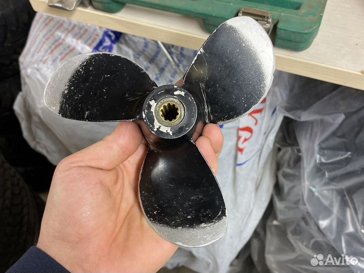 Винт лодочного мотора suzuki
