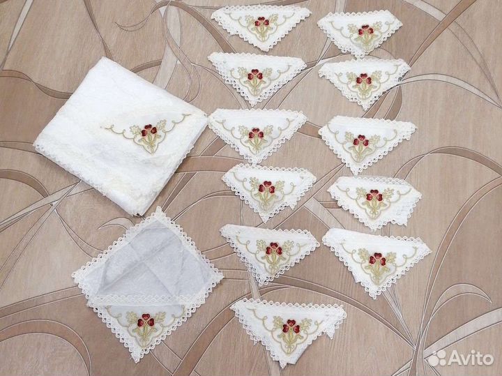Скатерть новая 140х210 см и салфетки 12 шт