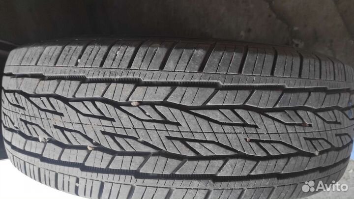 Continental ContiCrossContact LX2 215/60 R17