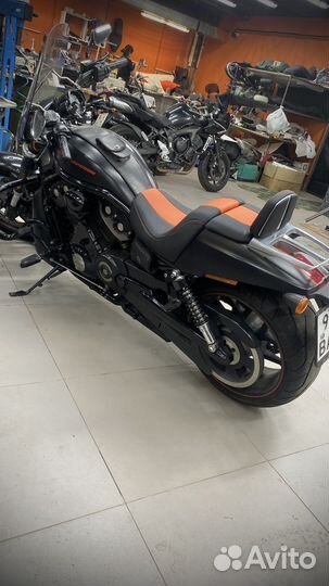 Сидение Harley Davidson V-Rod