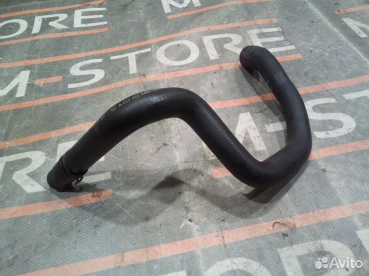 Патрубок расширительного бачка Mercedes-Benz